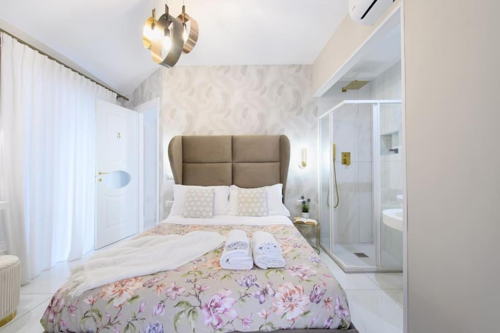 Gran Maison Toledo Наполи Екстериор снимка